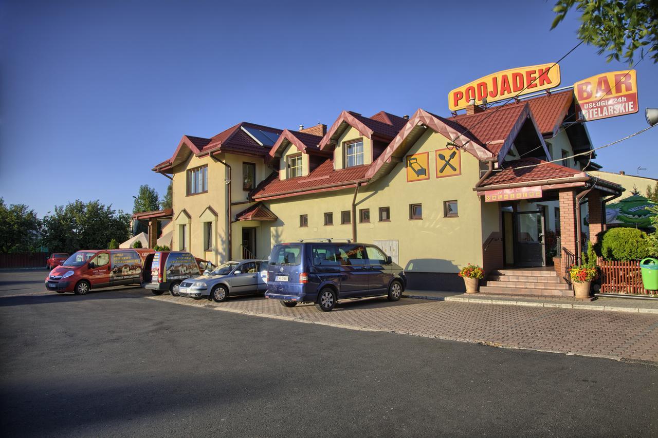 Zajazd Podjadek Osjaków Buitenkant foto