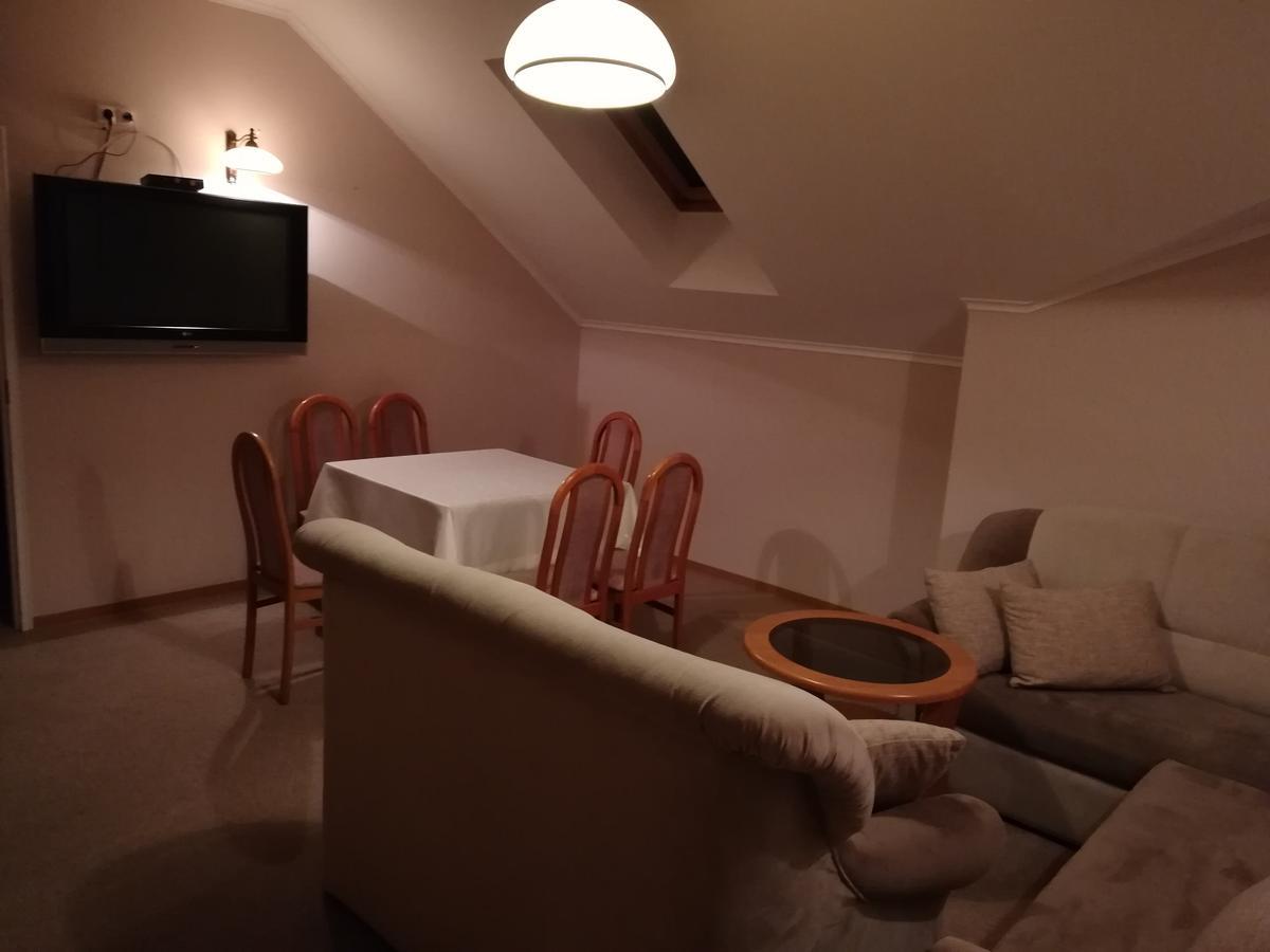 Zajazd Podjadek Osjaków Buitenkant foto